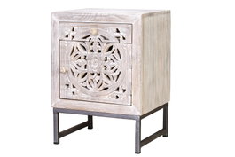 GINER Y COLOMER - Table de chevet ou table d'appoint avec 1 porte et 1 tiroir en bois de manguier massif et pieds métal, finition blanc vieilli et gris, 56 x 40 x 35 cm